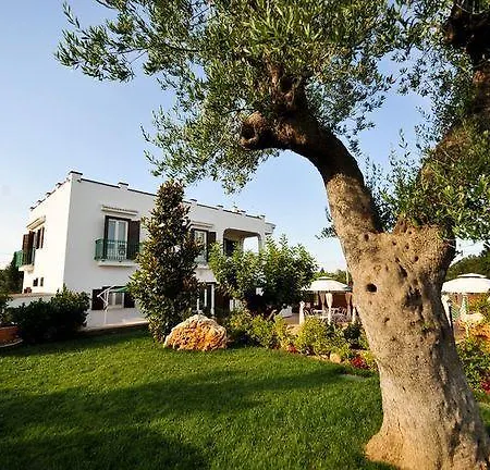 La Valle Del Cristallo Bed & Breakfast *