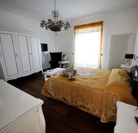 Bed & Breakfast La Valle Del Cristallo Cisternino