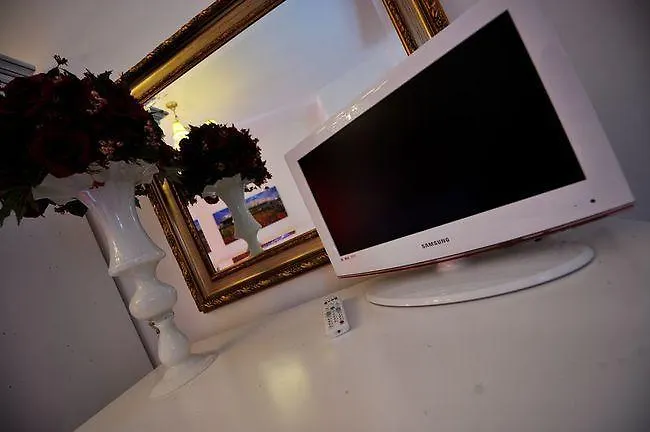 La Valle Del Cristallo צ'יסטרנינו